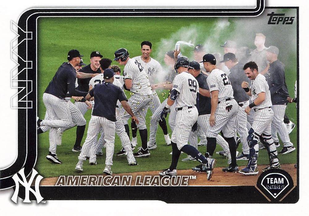 #123 New York Yankees - New York Yankees - 2025 Topps Baseball