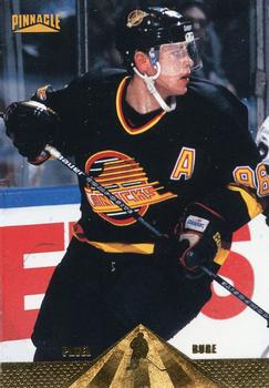 #175 Pavel Bure - Vancouver Canucks - 1996-97 Pinnacle Hockey