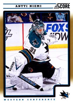 #392 Antti Niemi - San Jose Sharks - 2012-13 Score - Gold Rush Hockey