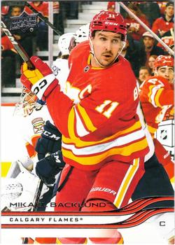 #22 Mikael Backlund - Calgary Flames - 2025-26 Upper Deck Hockey