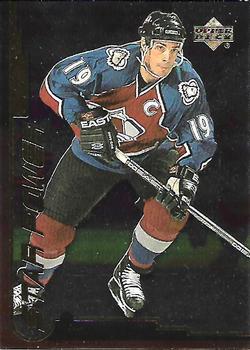 #159 Joe Sakic - Colorado Avalanche - 1999-00 Upper Deck Gold Reserve Hockey