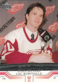 #65 Luc Robitaille - Detroit Red Wings - 2001-02 Upper Deck Hockey