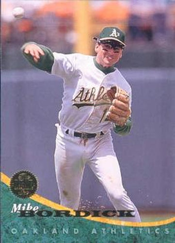 #128 Mike Bordick - Oakland Athletics - 1994 Leaf Baseball
