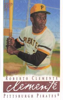 #12 Roberto Clemente - Pittsburgh Pirates - 2003 Topps Gallery Hall of Fame - Artist's Proofs Baseball