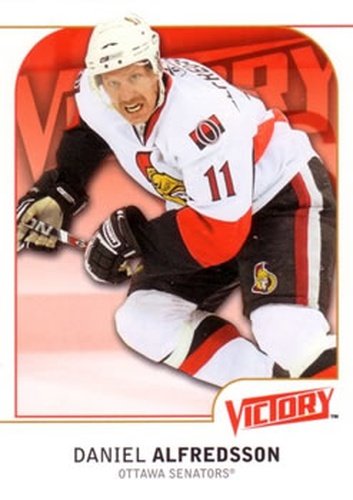 #135 Daniel Alfredsson - Ottawa Senators - 2009-10 Upper Deck Victory Hockey