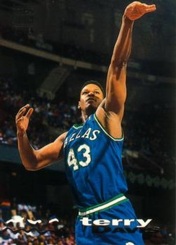 #153 Terry Davis - Dallas Mavericks - 1993-94 Stadium Club Basketball
