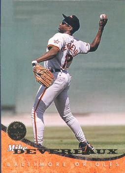 #154 Mike Devereaux - Baltimore Orioles - 1994 Leaf Baseball