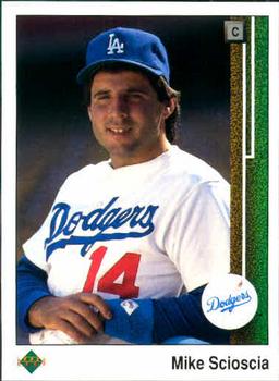 #116 Mike Scioscia - Los Angeles Dodgers - 1989 Upper Deck Baseball