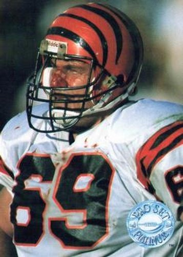 #17 Tim Krumrie - Cincinnati Bengals - 1991 Pro Set Platinum Football