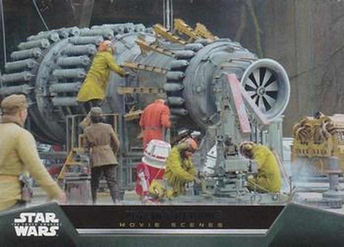 #18 Making Repairs - 2015 Topps Star Wars The Force Awakens - Movie Scenes