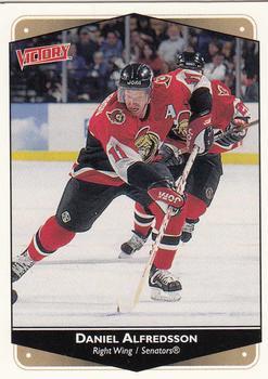 #204 Daniel Alfredsson - Ottawa Senators - 1999-00 Upper Deck Victory Hockey