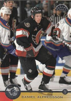 #210 Daniel Alfredsson - Ottawa Senators - 1996-97 Leaf Hockey