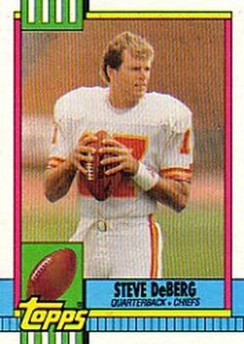 #257 Steve DeBerg - Kansas City Chiefs - 1990 Topps Football