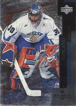 #26 Mika Noronen - Finland - 1997-98 Upper Deck Black Diamond Hockey