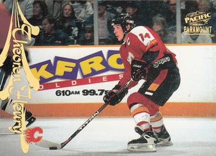 #28 Theoren Fleury - Calgary Flames - 1997-98 Pacific Paramount Hockey