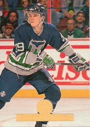 #387 Robert Petrovicky - Hartford Whalers - 1994-95 Leaf Hockey