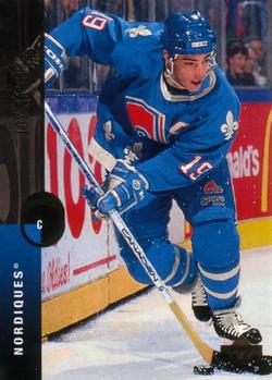#404 Joe Sakic - Quebec Nordiques - 1994-95 Upper Deck Hockey