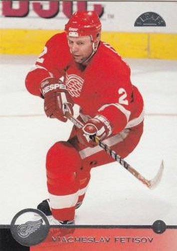 #42 Viacheslav Fetisov - Detroit Red Wings - 1996-97 Leaf Hockey