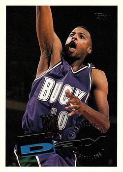 #44 Todd Day - Milwaukee Bucks - 1995-96 Topps Basketball