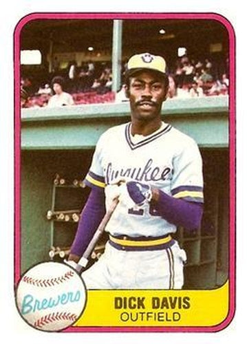 #527 Dick Davis - Milwaukee Brewers - 1981 Fleer Baseball