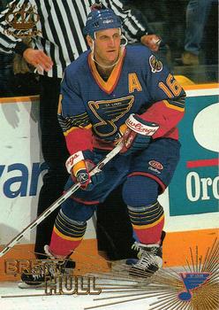 #16 Brett Hull - St. Louis Blues - 1997-98 Pacific Crown Hockey