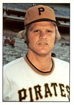 #562 Jerry Reuss - Pittsburgh Pirates - 1976 SSPC Baseball