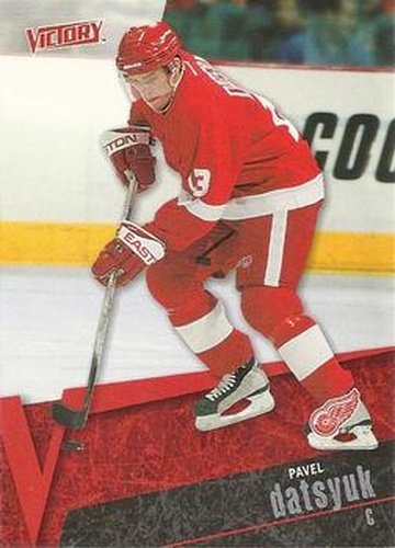 #66 Pavel Datsyuk - Detroit Red Wings - 2003-04 Upper Deck Victory Hockey