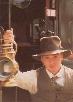 #26 Indy boards the double-decker bus. Vicky inv - 1992 Pro Set Young Indiana Jones