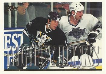 #86 Joe Sacco - Anaheim Mighty Ducks - 1995-96 Topps Hockey