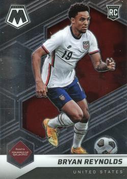 #101 Bryan Reynolds - USA - 2021-22 Panini Mosaic Road to FIFA World Cup Soccer
