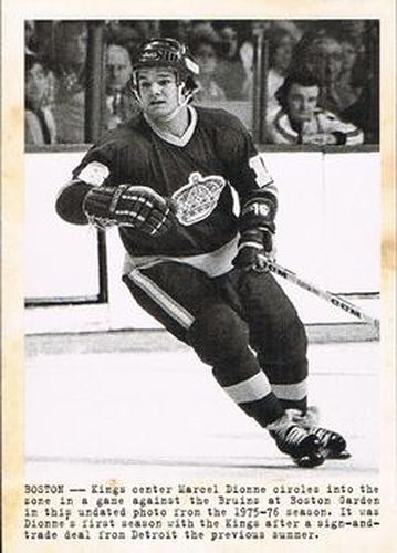 #109 Marcel Dionne - Los Angeles Kings - 2011-12 Parkhurst Champions Hockey