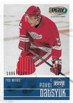 #116 Pavel Datsyuk - Detroit Red Wings - 2001-02 Upper Deck Playmakers Hockey