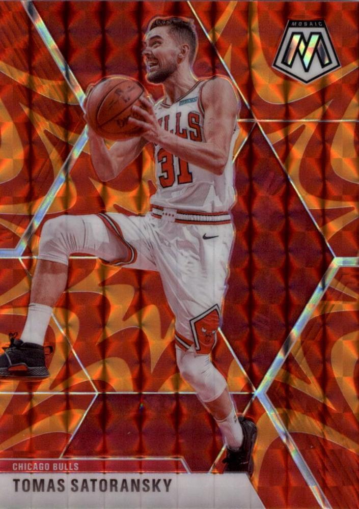 #117 Tomas Satoransky - Chicago Bulls - 2019-20 Panini Mosaic - Reactive Orange Basketball