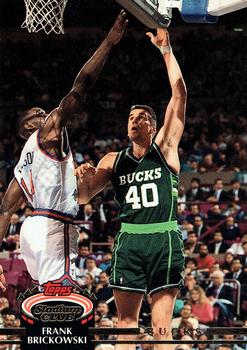 #136 Frank Brickowski - Milwaukee Bucks - 1992-93 Stadium Club Basketball