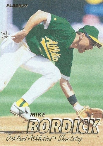 #185 Mike Bordick - Oakland Athletics - 1997 Fleer Baseball