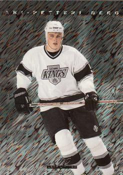 #20 Aki-Petteri Berg - Los Angeles Kings - 1995-96 Leaf Limited Hockey