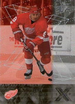 #137 Igor Larionov - Detroit Red Wings - 2000-01 SPx Hockey