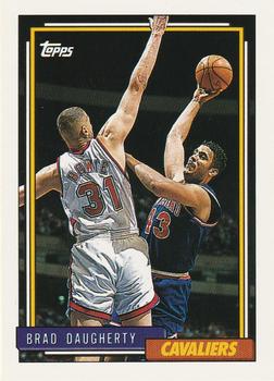 #352 Brad Daugherty - Cleveland Cavaliers - 1992-93 Topps Basketball