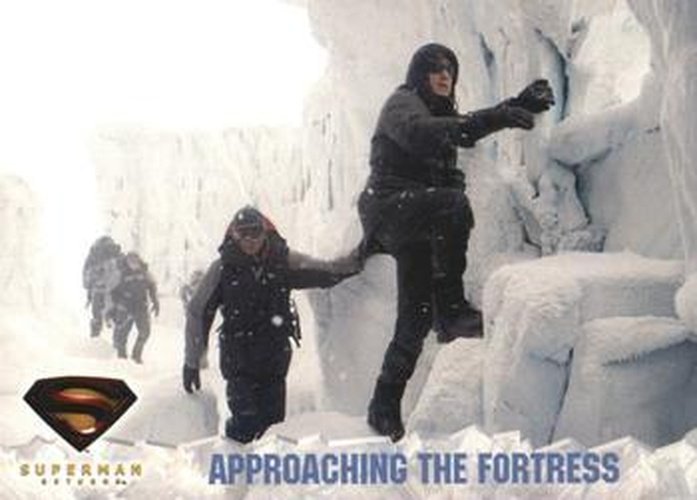 #40 Approaching the Fortress - 2006 Topps Superman Returns