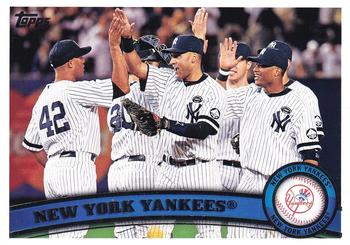 #424 New York Yankees - New York Yankees - 2011 Topps Baseball