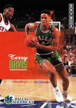 #48 Terry Davis - Dallas Mavericks - 1992-93 SkyBox Basketball