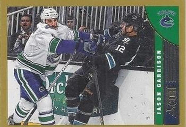 #510 Jason Garrison - Vancouver Canucks - 2013-14 Score - Gold Hockey