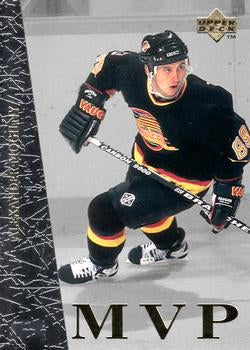 #UD4 Alexander Mogilny - Vancouver Canucks - 1996-97 Collector's Choice - Upper Deck MVP Hockey