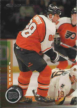 #3 Eric Lindros - Philadelphia Flyers - 1997-98 Donruss Hockey