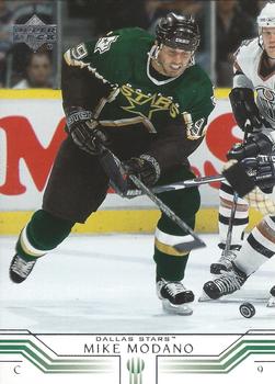 #55 Mike Modano - Dallas Stars - 2001-02 Upper Deck Hockey