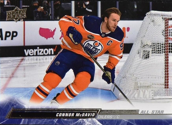 #689b Connor McDavid - Edmonton Oilers - 2022-23 Upper Deck Hockey
