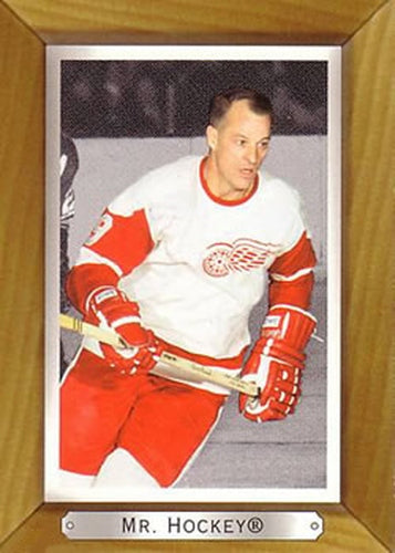 #69 Gordie Howe - Detroit Red Wings - 2003-04 Upper Deck Beehive Hockey