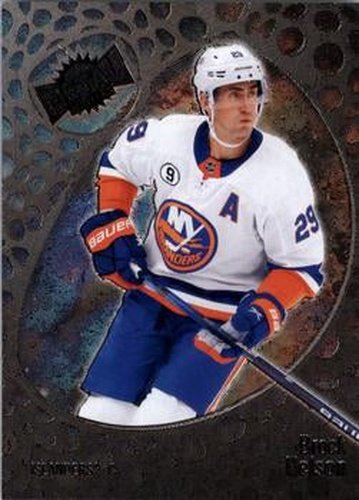 #6 Brock Nelson - New York Islanders - 2022-23 SkyBox Metal Universe Hockey