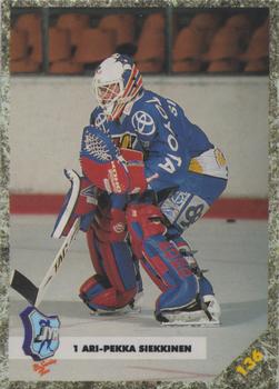 #136 Ari-Pekka Siekkinen - JyP HT - 1993-94 Leaf Sisu SM-Liiga (Finnish) Hockey