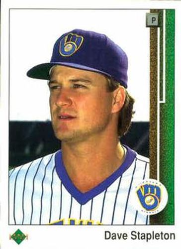 #304 Dave Stapleton - Milwaukee Brewers - 1989 Upper Deck Baseball